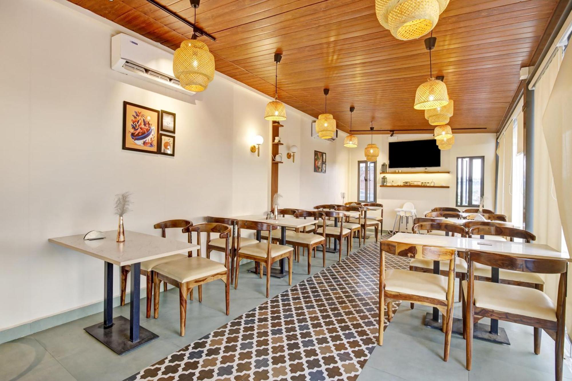 Hotel Passport Inn Yelahanka Exterior photo