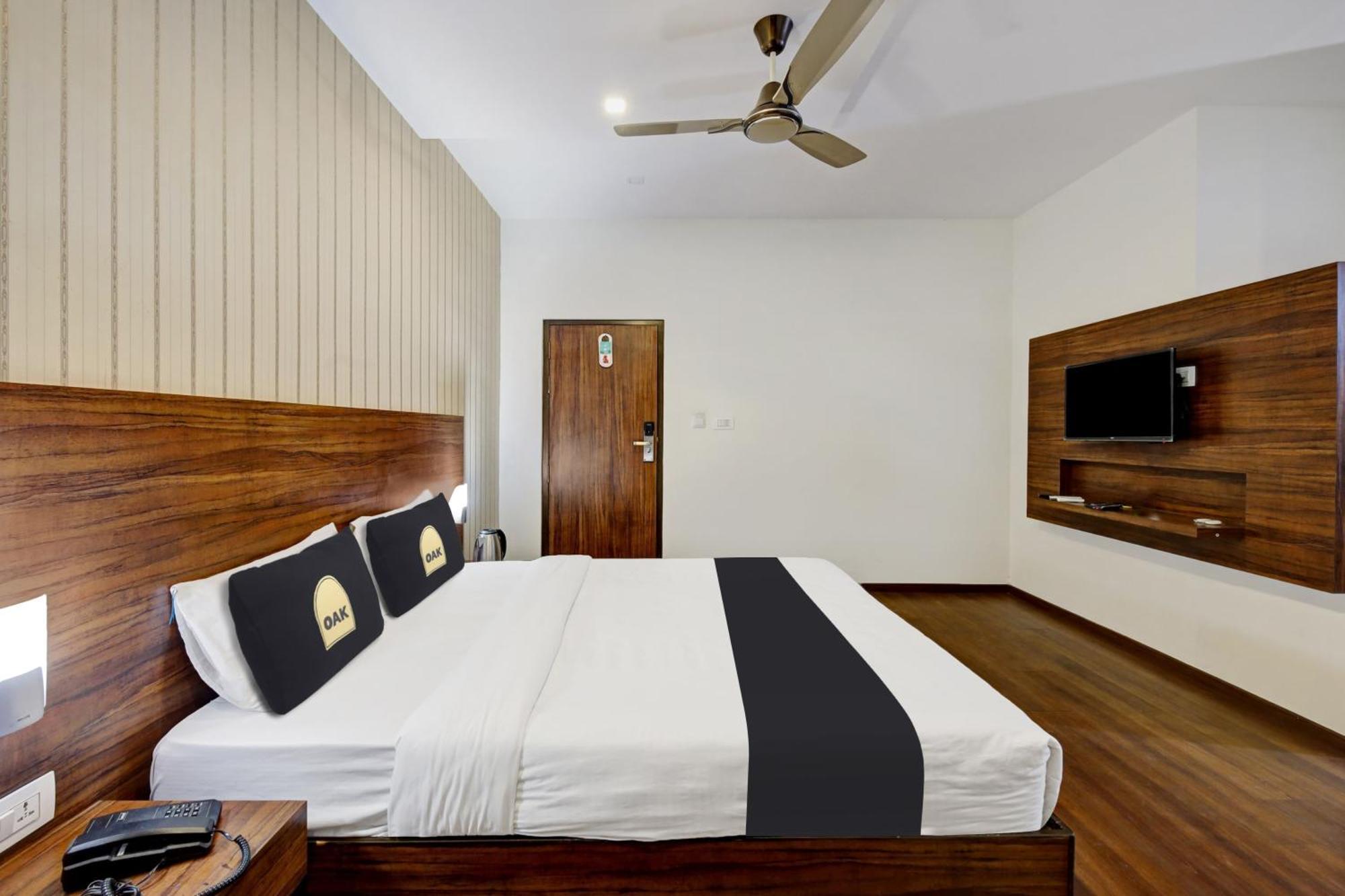 Hotel Passport Inn Yelahanka Exterior photo