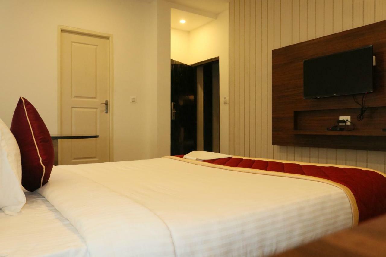 Hotel Passport Inn Yelahanka Exterior photo